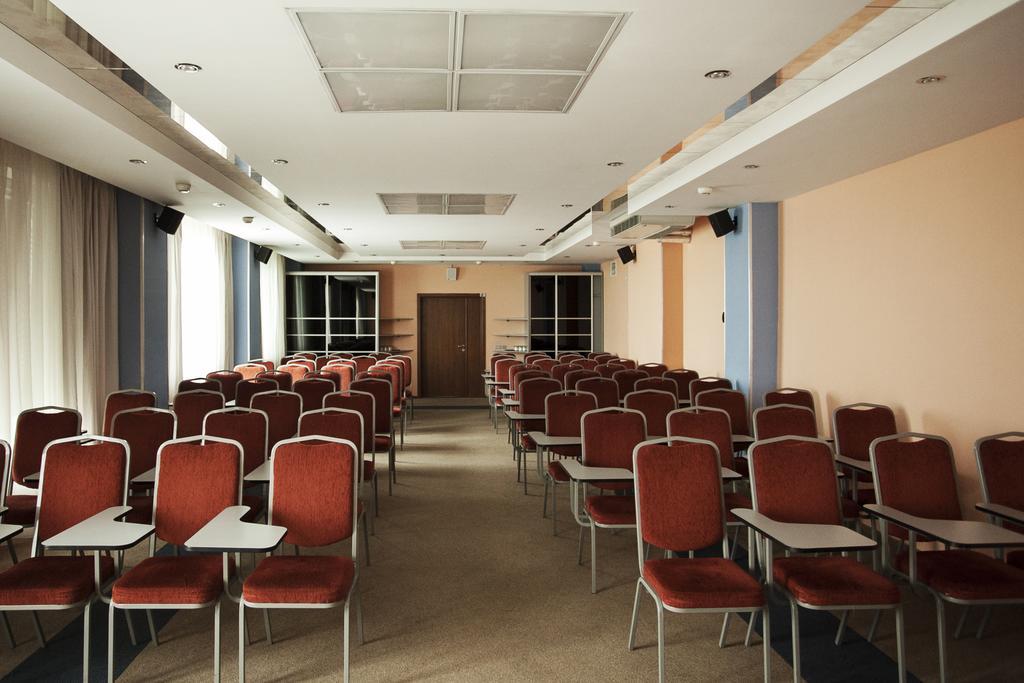 Victoria Hotel & Business Centre Minsk Buitenkant foto