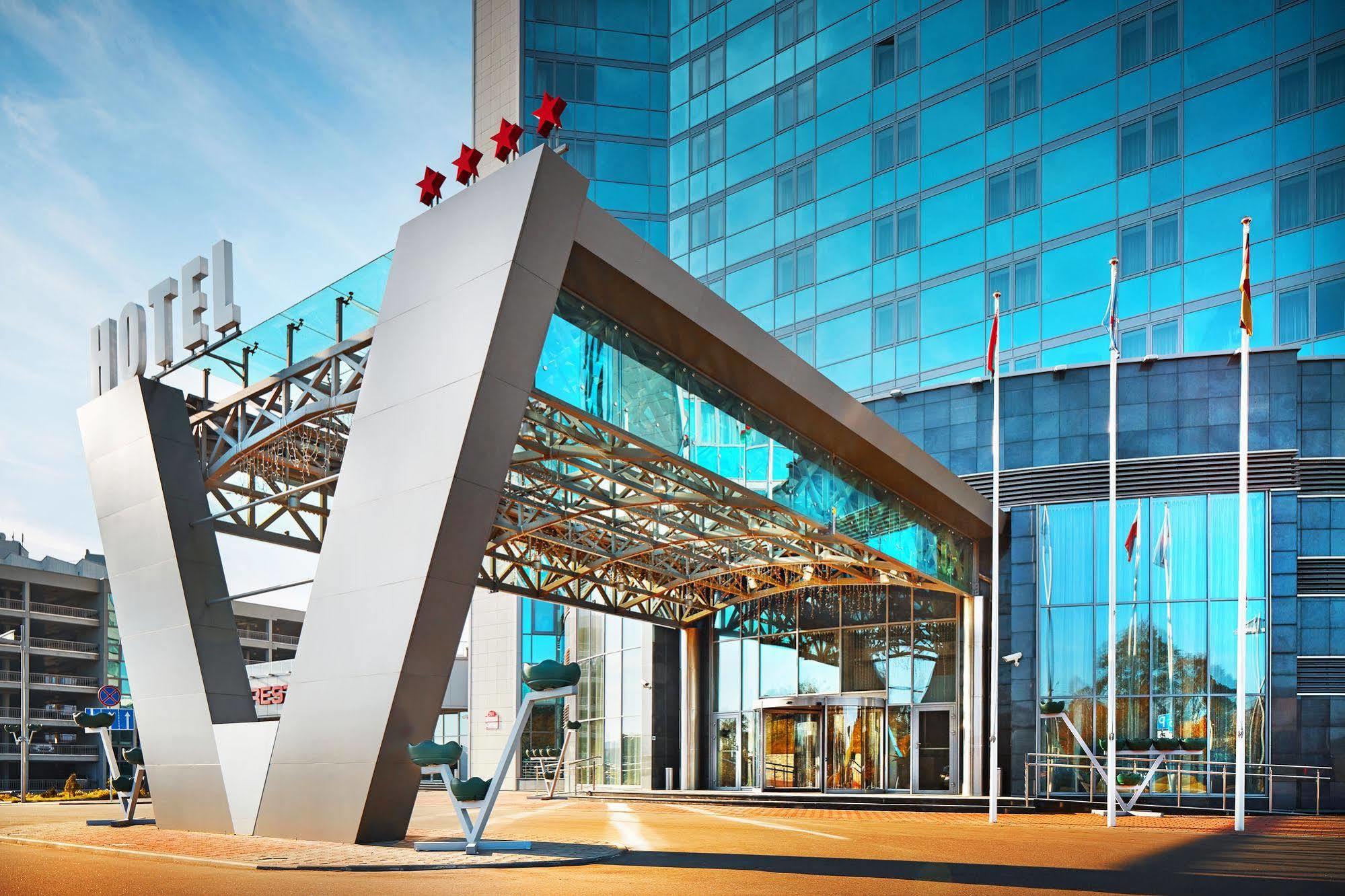 Victoria Hotel & Business Centre Minsk Buitenkant foto